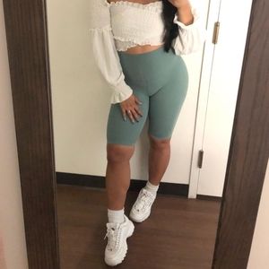 Lulu lemon align super high rise shorts 10"